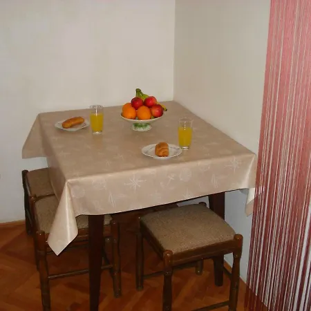 Guest house Haus Elvino Jadranovo